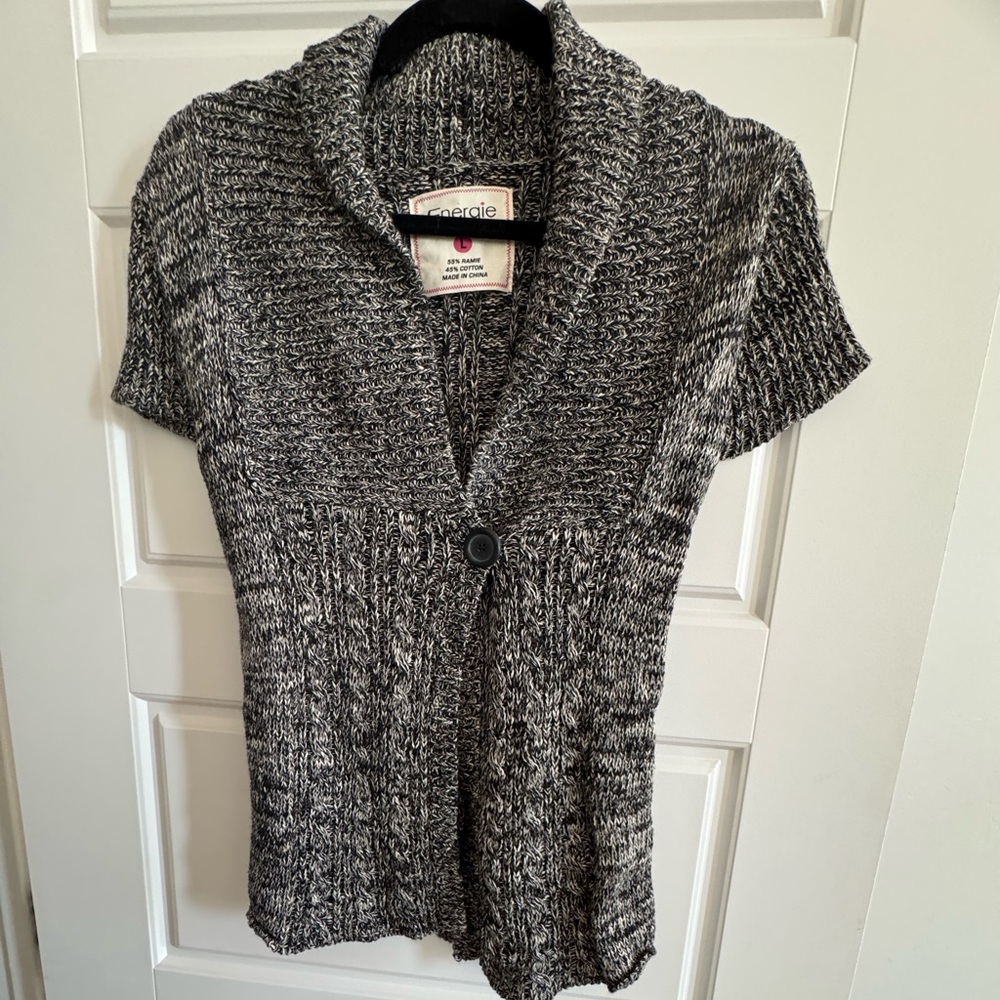 Vintage short, sleeved cardigan